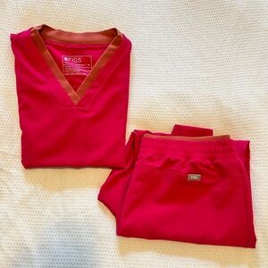 *Limited Edition* Figs M/MP Layered Scrub Set  Berry/Taupe